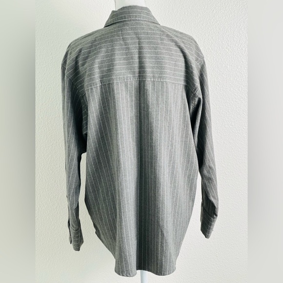 Abercrombie & Fitch Oversized Gray Striped Button-Up Shirt Size Large - Picture 3 of 7